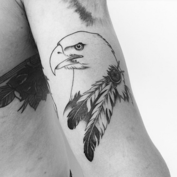 Decent looking eagle head and creative fur design could bring you that unique tattoo.