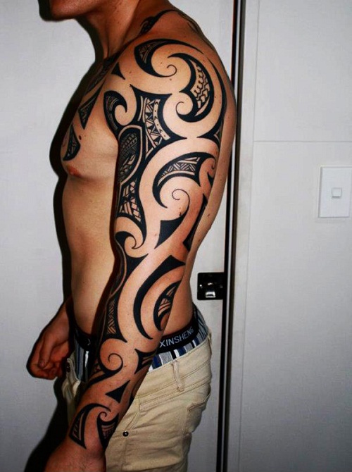 Men surely enjoys solid tattoos and this can be a perfect option.