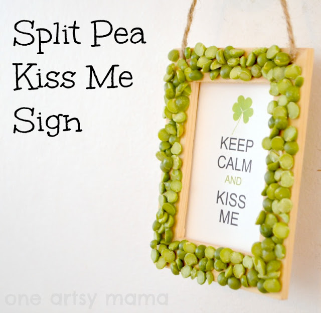 DIY split pea photo frame with msg of keep calm and kiss me.