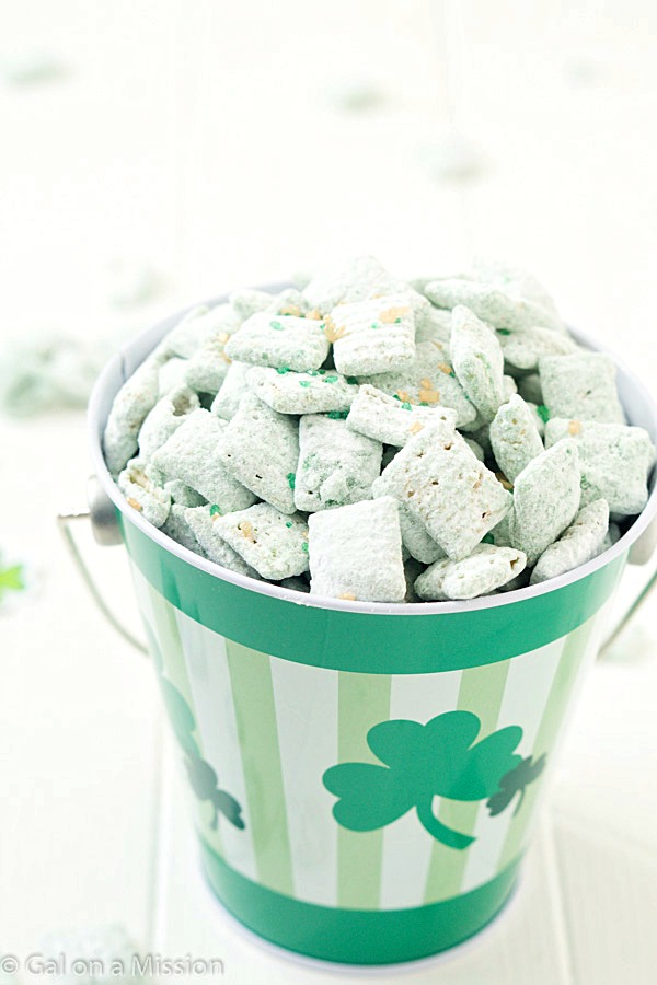 Puppy chow for St. Patricks day.