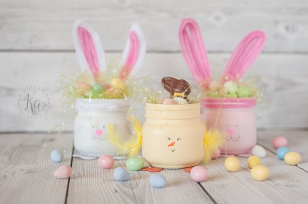 Cute candy jars for Easter.