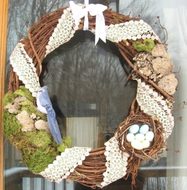 Tradition easter wreath.