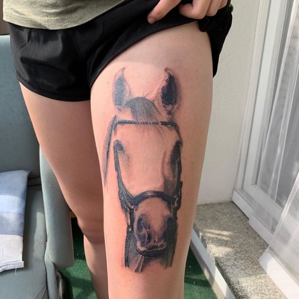 If you want to show power then a great tattoo idea would be to try a tattoo of a horse on the thigh.