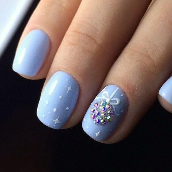Elegant blue nails.