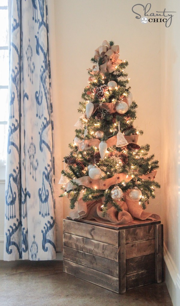 Old wooden crate Christmas tree decor.