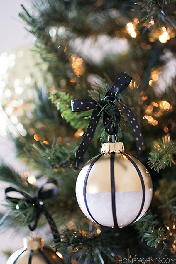 Pretty black, white & golden ball ornaments for Christmas tree.