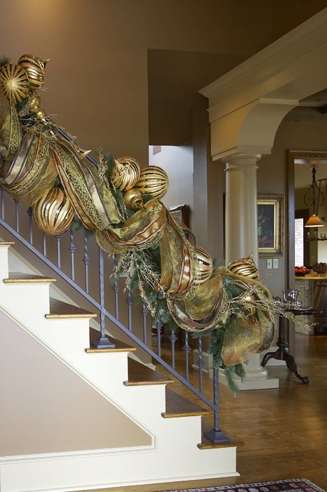 Awesome big ornaments banister decoration.