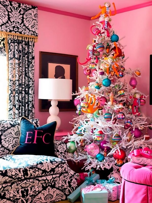 Bold and bright Christmas living room decoration.