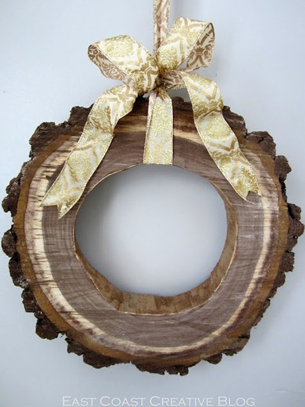 Dashing wooden wreath for decor.