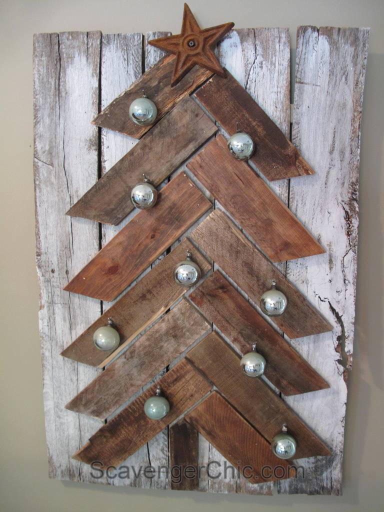 Farmhouse style pallet Christmas tree for outdoor decoration.