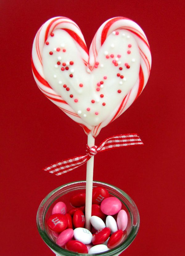 Peppermint heart shape candy pops.