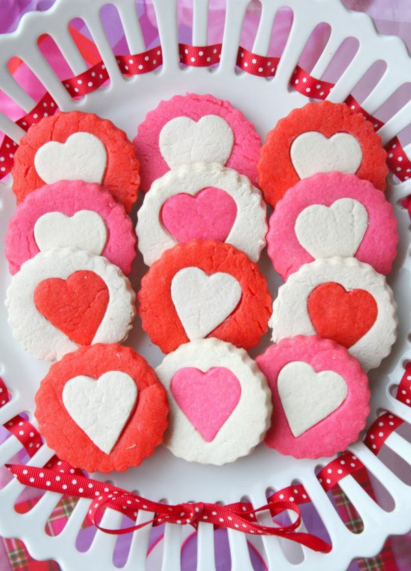 Double tone heart cookies.