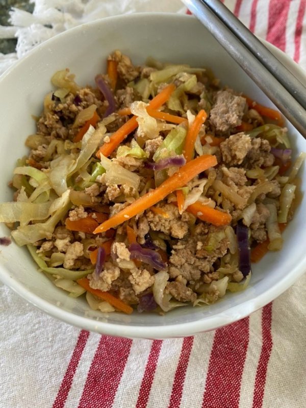 Egg roll in a bowl keto low card.
