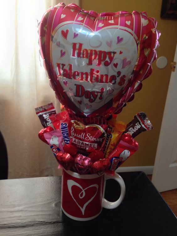 Valentine's day bouquet in heart mug.