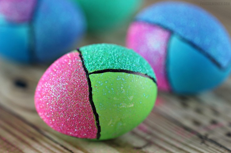Awesome color block Easter eggs.