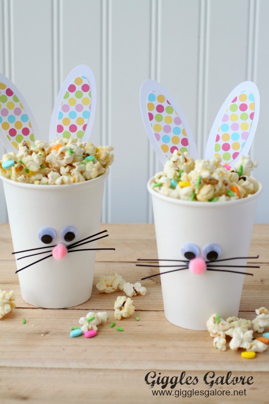 Dashing Easter bunny cups.