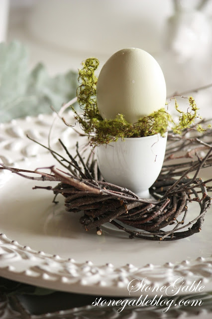 Little egg cup with willow wreath.