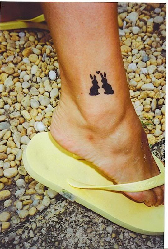 Romantic bunny couple on ankle.