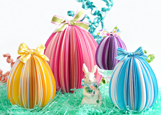 Stand up paper eggs for Easter.