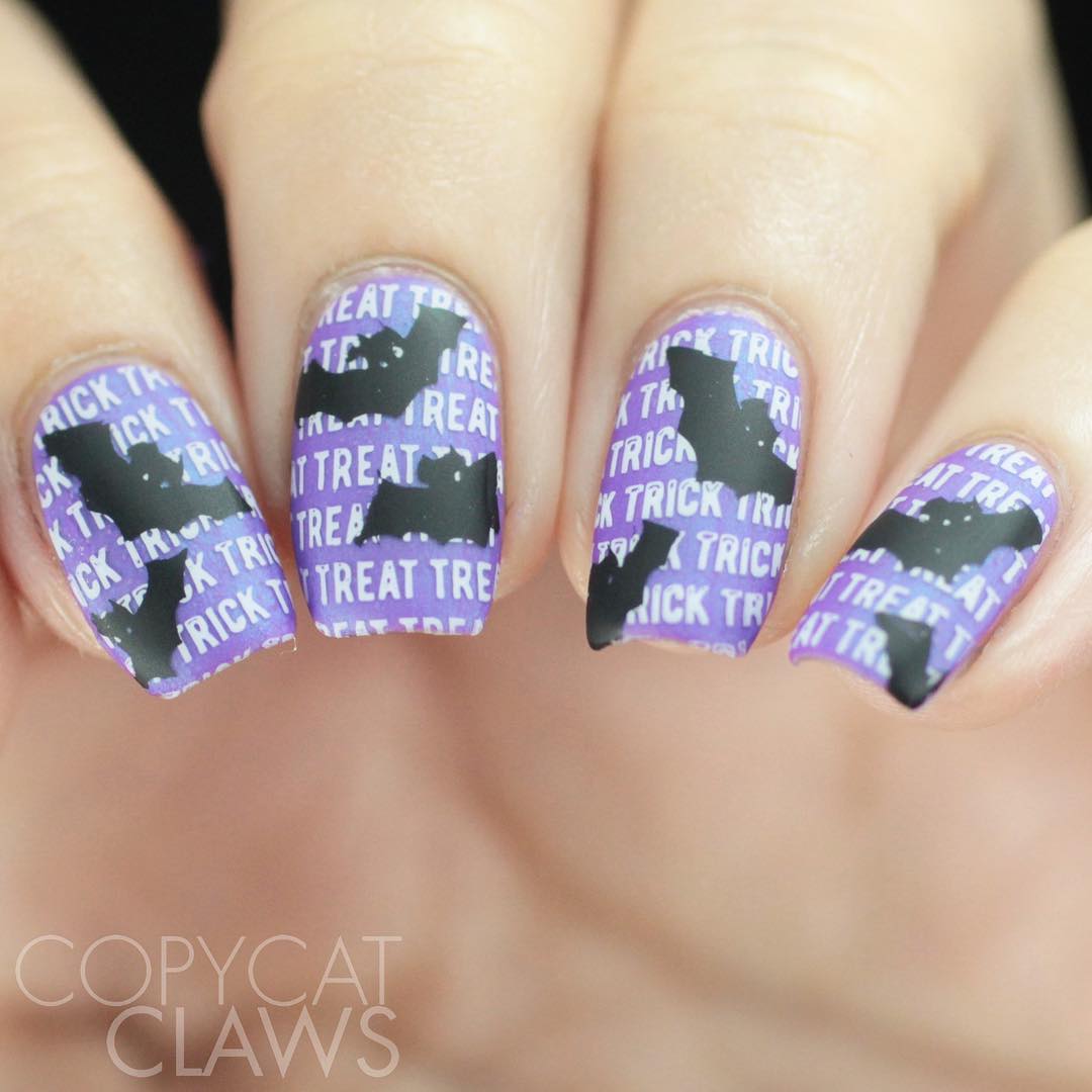 Easy Halloween nail design. Pic by copycatclaws