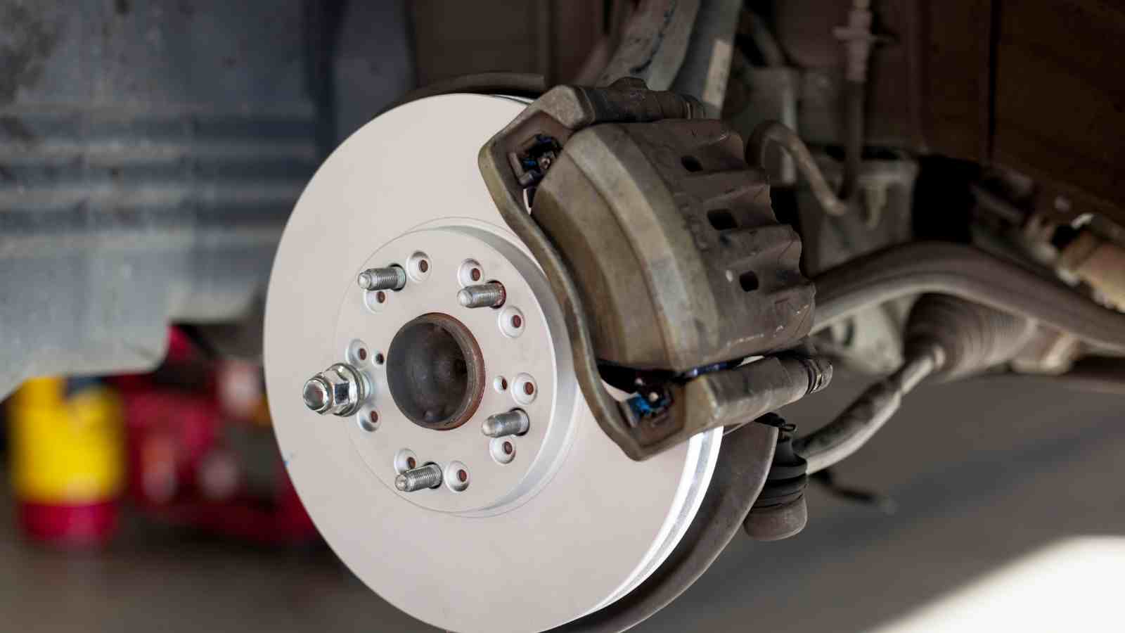 Signs You Need to Get New Car Brakes