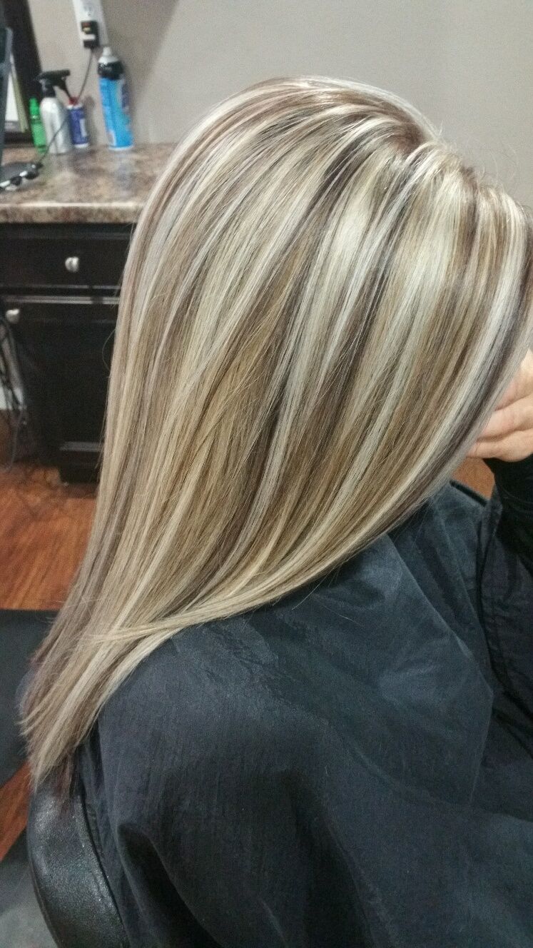 Classic Edgy Side Swept Style For Ash Blonde Hairs